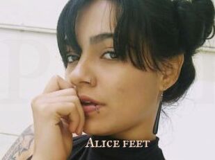 Alice_feet