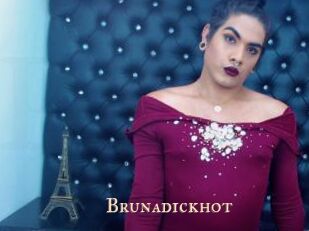 Brunadickhot