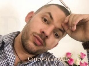 ChicoGuapoMix Pink Center Fold