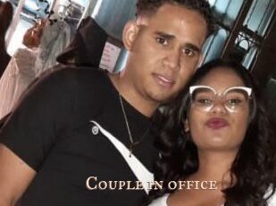 Couple_in_office