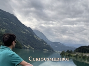 Curiousmediboi