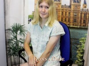 Donna_Daze Pink Center Fold
