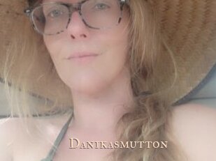 danikasmutton Pink Center Fold