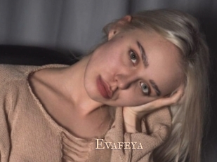 evafeya Pink Center Fold