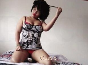 Gaby_x Pink Center Fold
