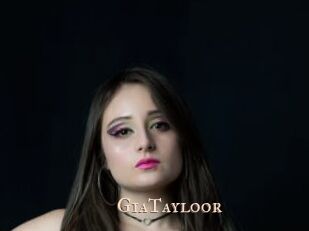 GiaTayloor Pink Center Fold