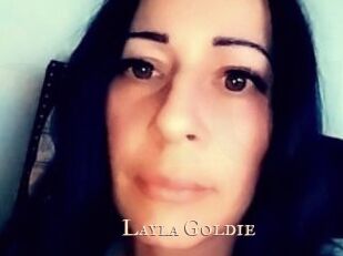 Layla_Goldie Pink Center Fold
