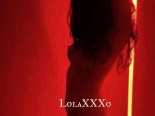 LolaXXXo