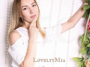 LovelyyMia Pink Center Fold