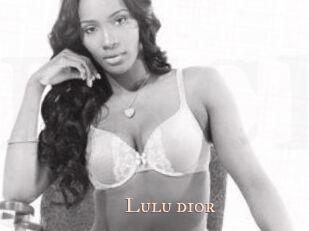 Lulu_dior Pink Center Fold