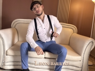 leon_barrios Pink Center Fold
