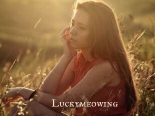 Luckymeowing