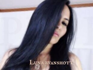 Luna_evanshott