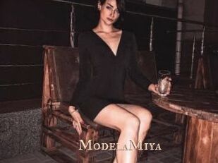 ModelaMiya