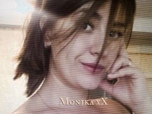 Monika_xX