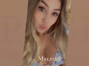 melpiet Pink Center Fold