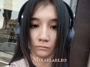 mikaelaeleo Pink Center Fold