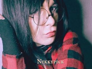 nikkypick Pink Center Fold