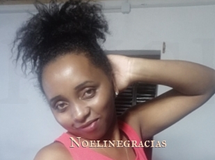 noelinegracias Pink Center Fold