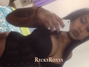 RickiRoxxx