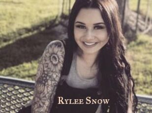 Rylee_Snow