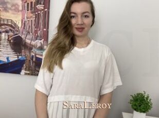 SaraLeroy Pink Center Fold