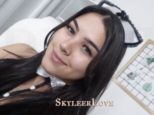 SkyleerLove Pink Center Fold