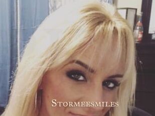 Stormeesmiles Pink Center Fold