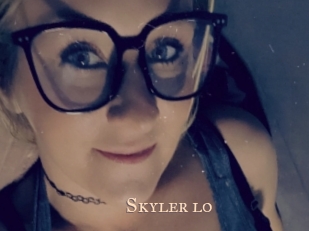 Skyler_lo