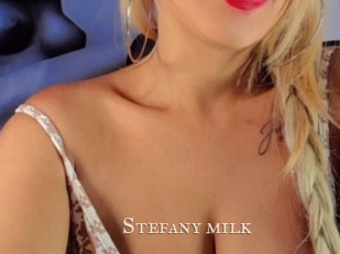 Stefany_milk