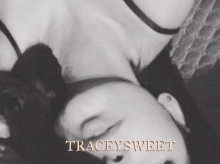TRACEY_SWEET Pink Center Fold