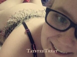 TaysteeTreat Pink Center Fold
