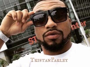 Tristan_Parley Pink Center Fold