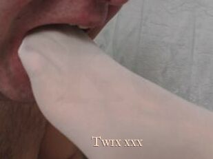 Twix_xxx Pink Center Fold