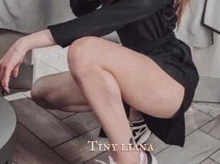 tiny_liana Pink Center Fold