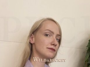 wildabeckey Pink Center Fold