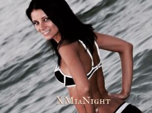 xMiaNight Pink Center Fold