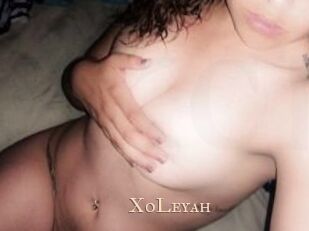 xoLeyah Pink Center Fold