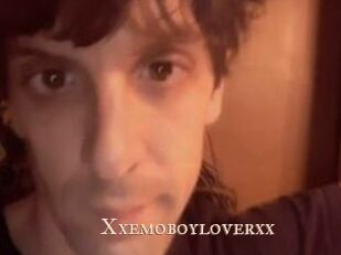 Xxemoboyloverxx